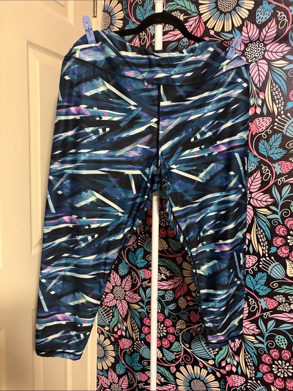 Athletic Capri Leggings in Blue Abstract Stripe Print
